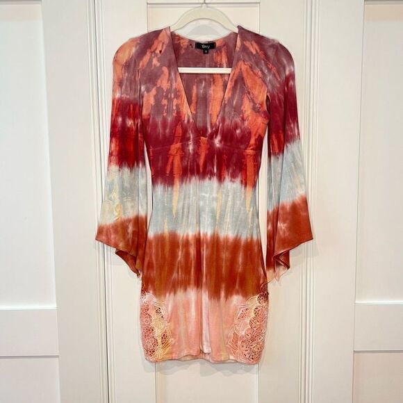 Sky Women’s Small Eliska Fire Striped Mini Dress 3/4 Sleeve Deep Cut USA - Picture 2 of 13